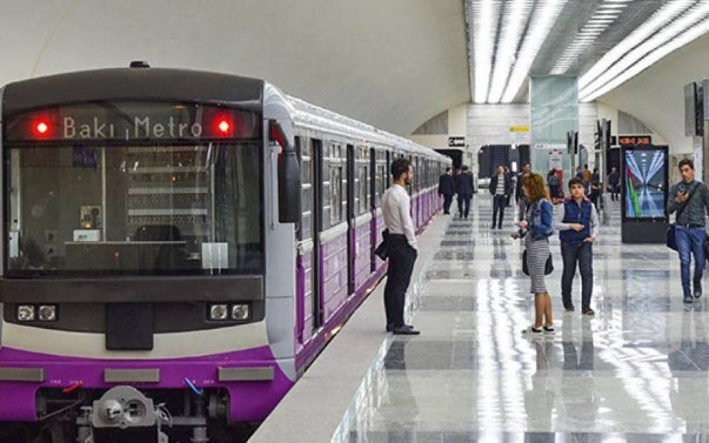 Metronun Bənövşəyi xəttində 5 vaqonlu qatarlara keçilir