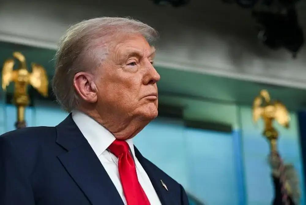 Rusiyalı deputat Trampı Krıma dəvət etdi