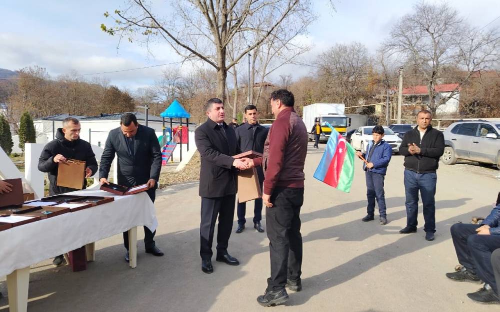 Köç karvanı Vəngli kəndinə çatıb - FOTOLAR