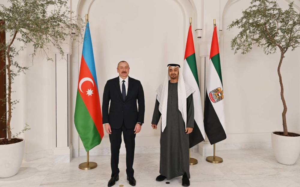 İlham Əliyev Məhəmməd bin Zayed Al Nəhyanı təbrik etdi