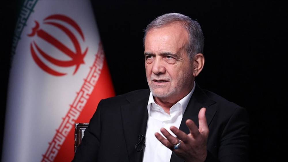 Pezeşkian: Xameneiyə hücum rejimi içəridən çökdürə bilər