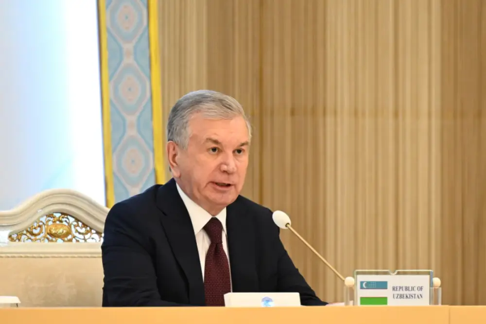 Mirziyoyev Özbəkistanda ilk atom elektrik stansiyasının tikintisinə başlandığını elan edib