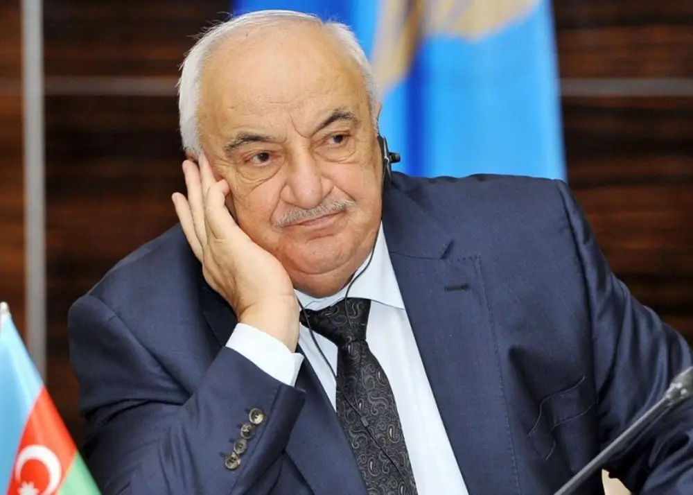 Abid Şərifov insult keçirdi: Vəziyyəti ağırdır