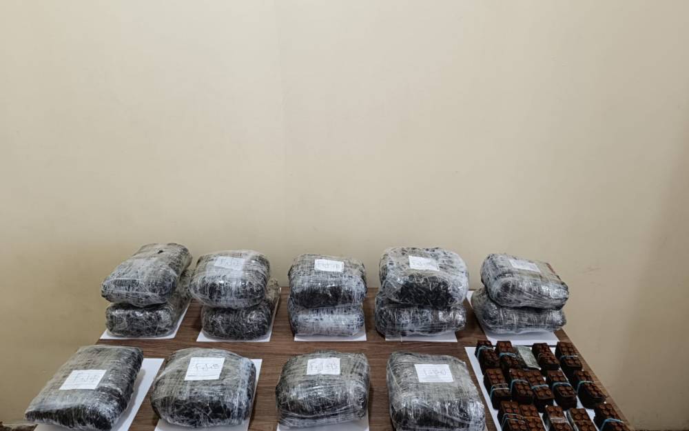 İrandan Azərbaycana narkotik keçirmək istədilər