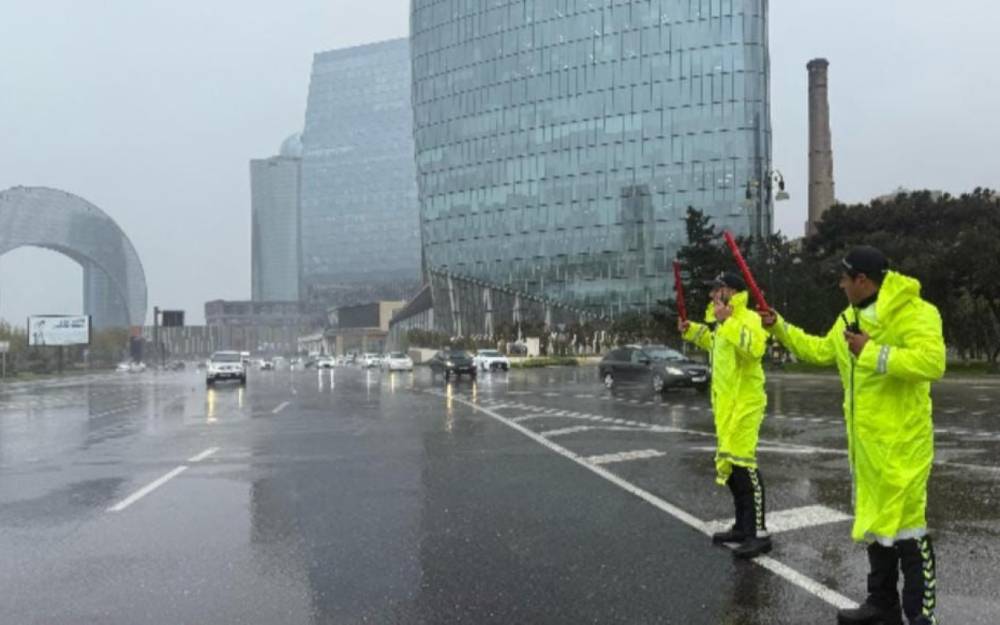 Yağışlı hava ilə əlaqədar sürücülərə xəbərdarlıq