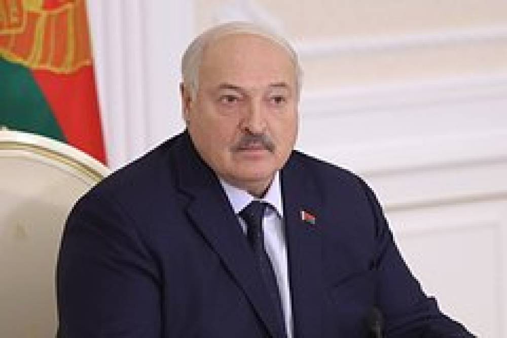 "Hakimiyyəti gənclərə verməliyik" - Lukaşenko 