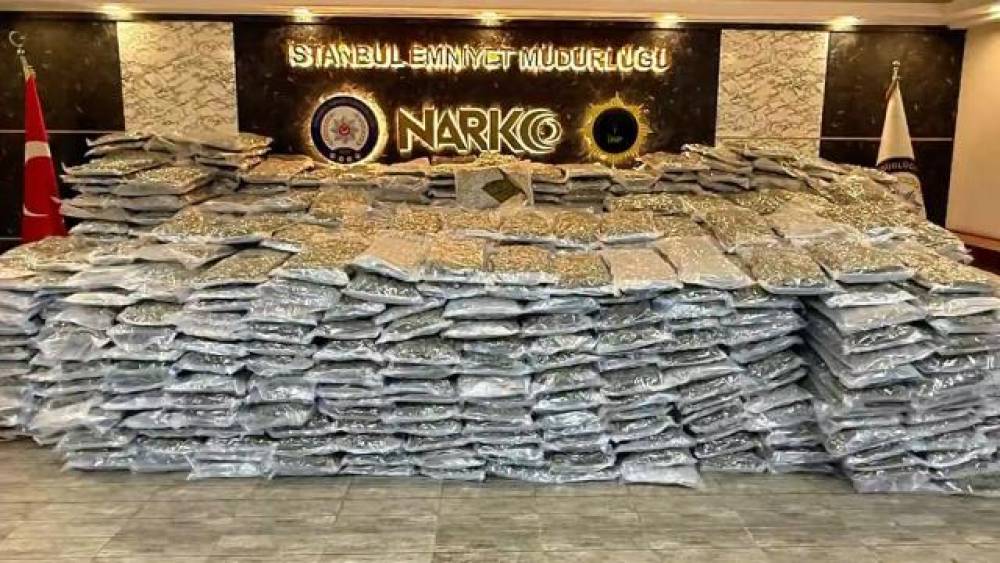 İstanbulda 880 kilo narkotik ələ keçirildi