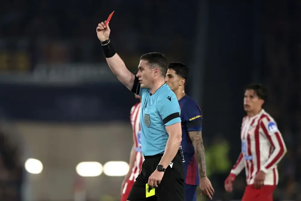 "Barselona" – "Atletiko" matçının hakimi İştvan Kovaç cəzalandırılıb