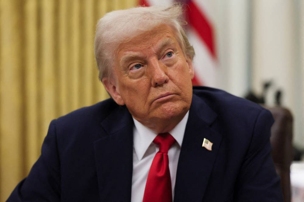 Tramp: ABŞ qüvvələri razılaşma tam yerinə yetirilənə qədər İranın ətrafında qalacaq