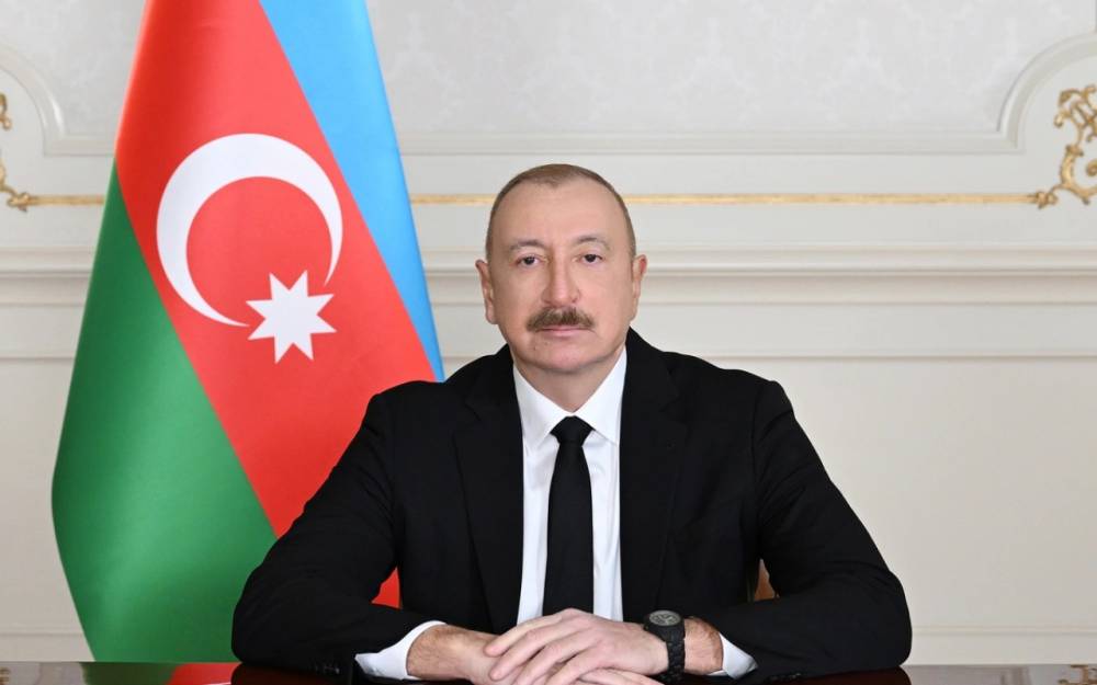 İlham Əliyev pravoslav xristian icmasını təbrik etdi