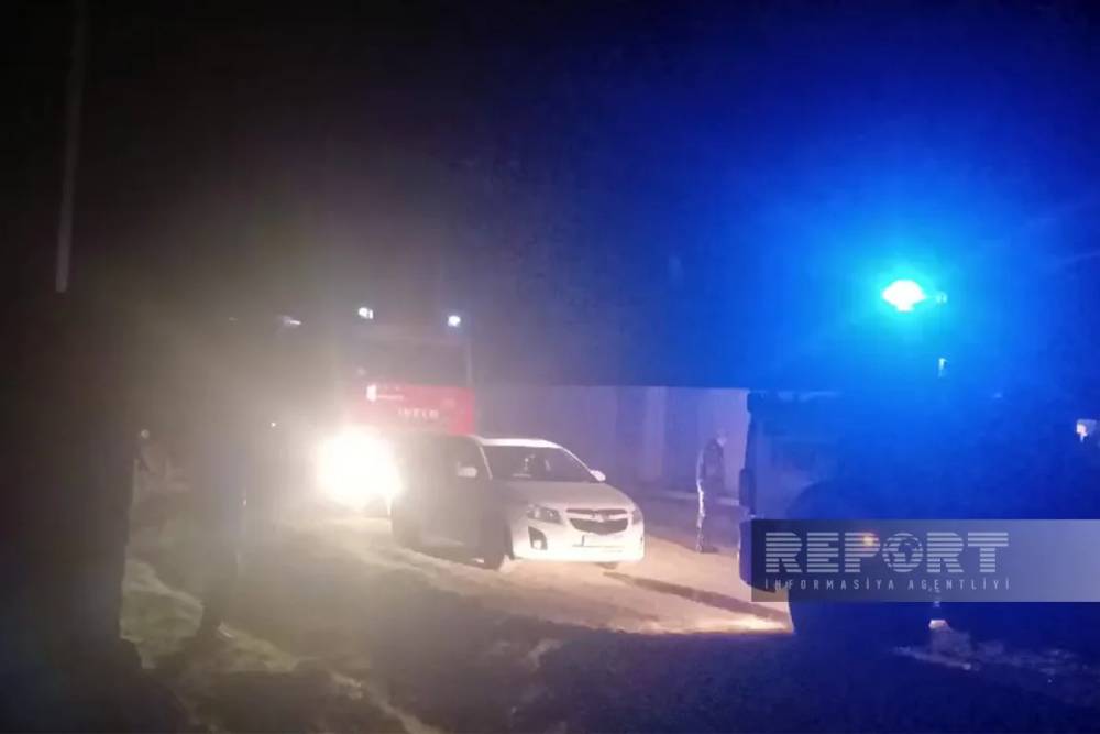 Salyanda dörd otaqlı ev yanıb