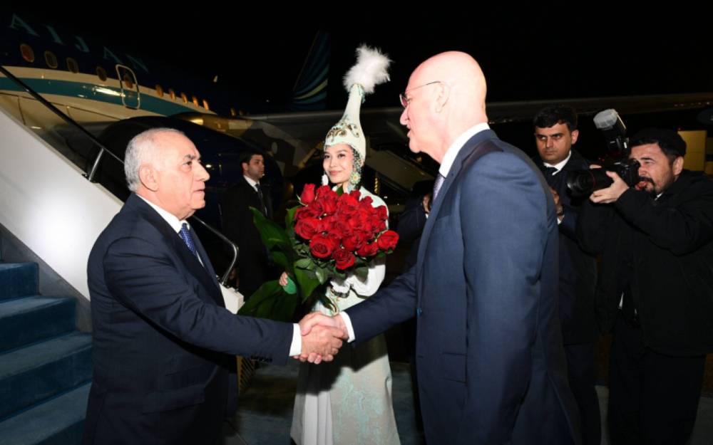 Əli Əsədov Qazaxıstana getdi