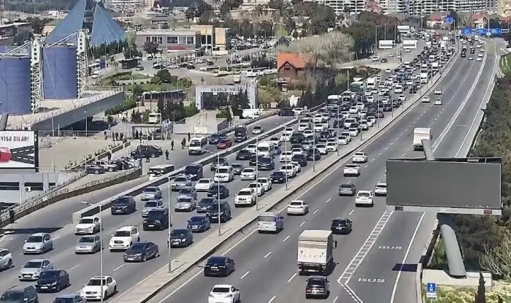 Bakı-Sumqayıt yolunda tıxacın azalması üçün yeni layihə...