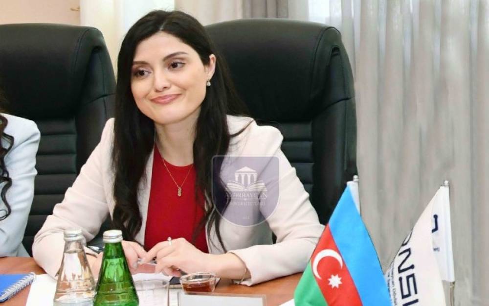 32 yaşında prorektor oldu