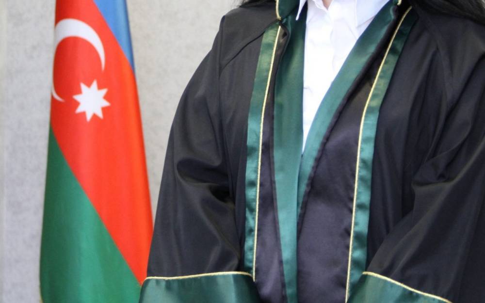 Vəkillər Kollegiyasından bir vəkil xaric edildi