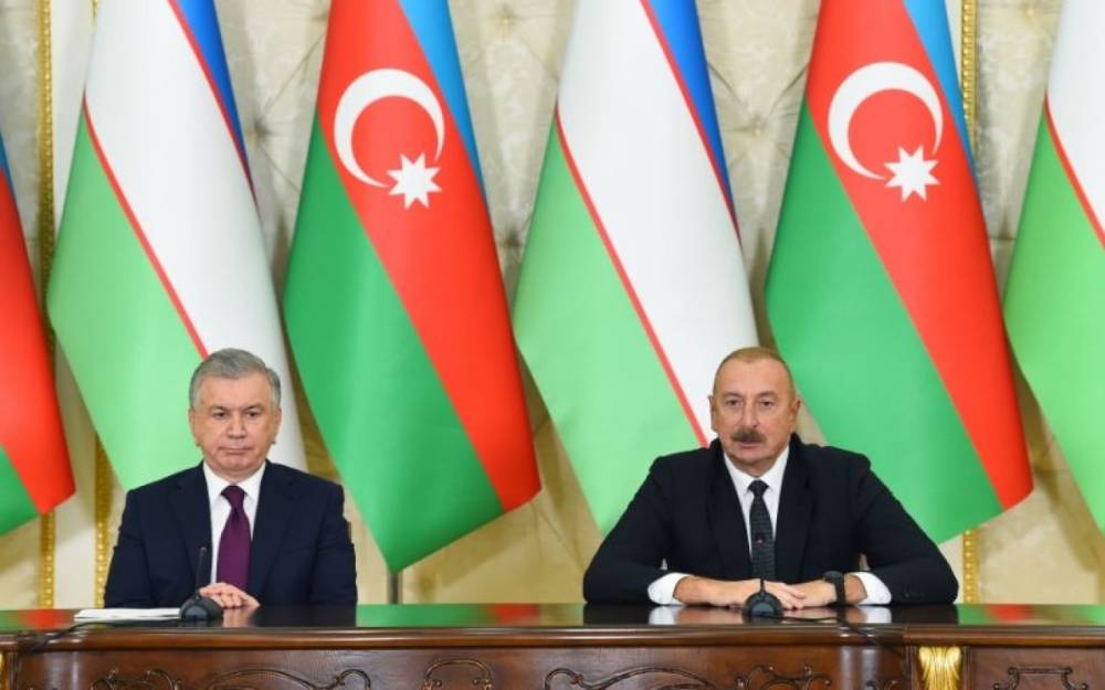 Prezident Şavkat Mirziyoyevə zəng etdi