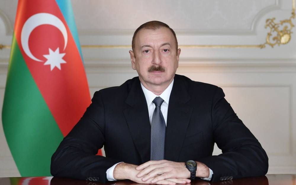 İlham Əliyev Yamaykanın Baş nazirini təbrik etdi