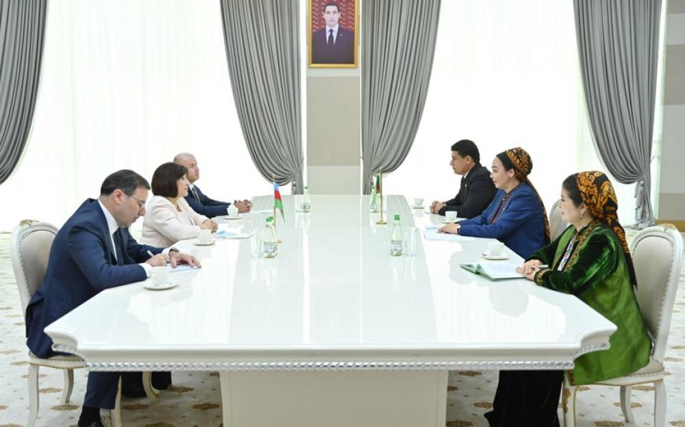 Sahibə Qafarova Türkmənistan Məclisinin sədri ilə görüşüb