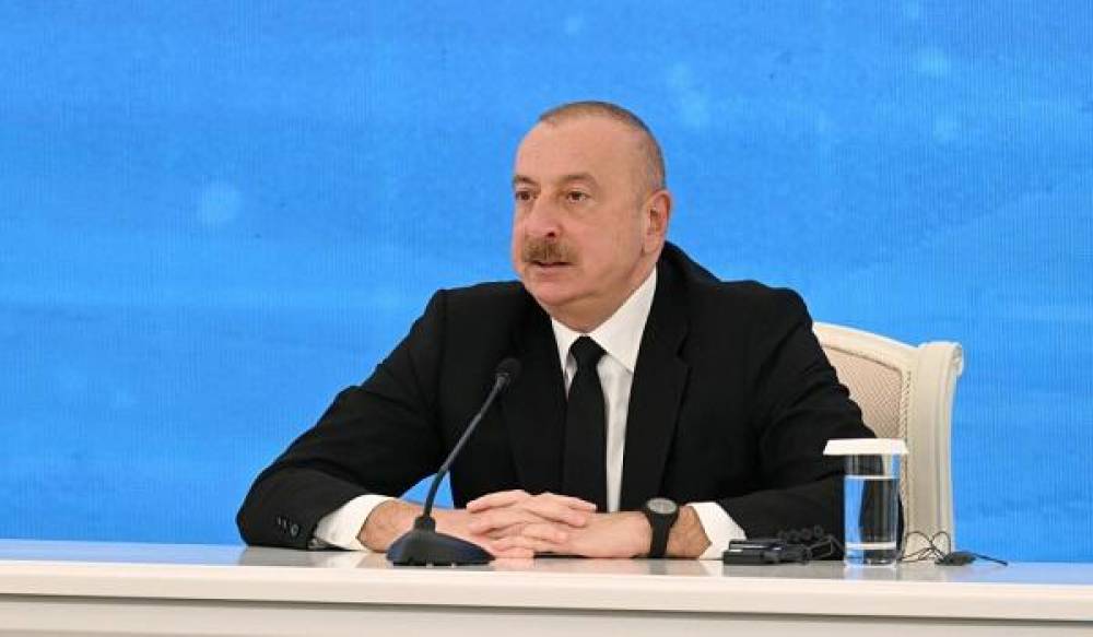 İlham Əliyev Rumıniya prezidentinə başsağlığı verdi