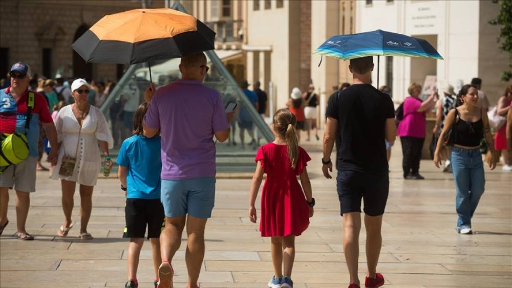 Bu ölkədə yüksək temperatur 1060 nəfərin həyatına son qoydu