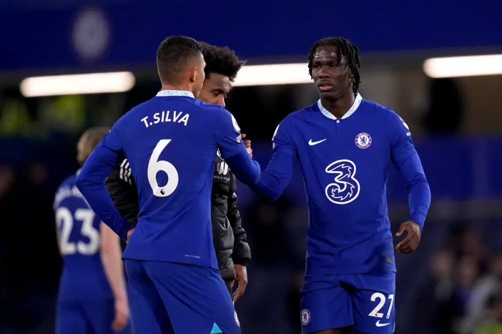 "Çelsi" hücumçusunu Fransaya yollayır