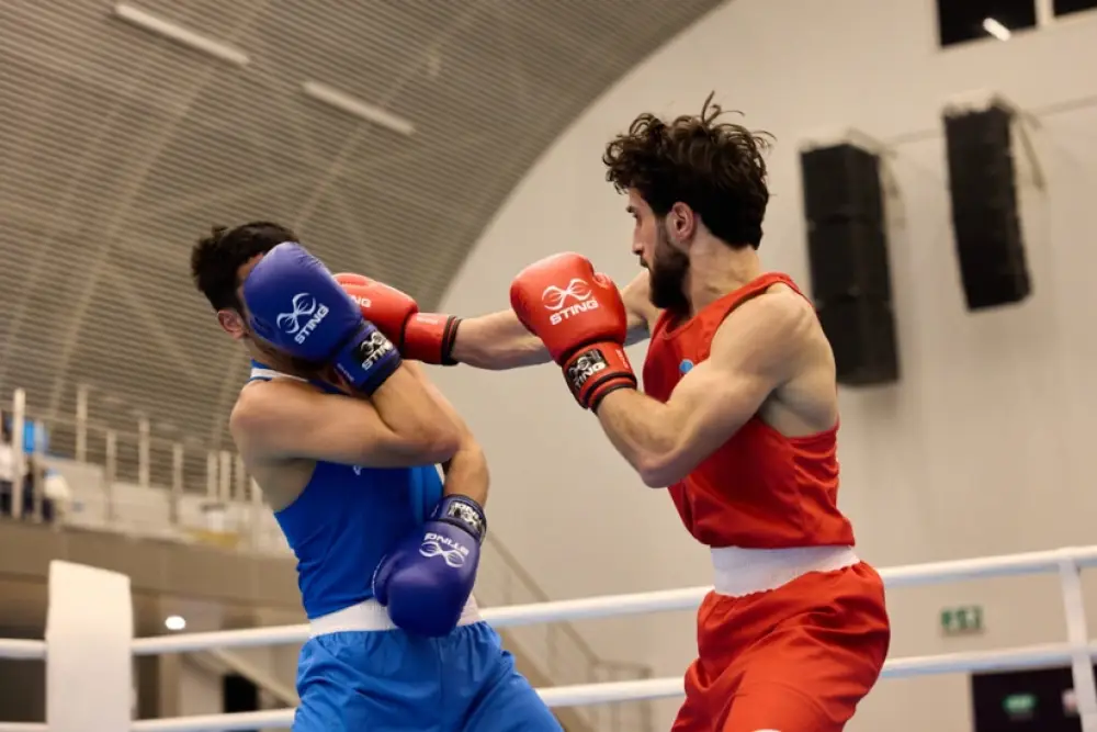 Boks üzrə Azərbaycan çempionatının ilk günündə 24 döyüş keçirilib