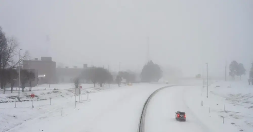 ABŞ-da şiddətli qar fırtınası: Ölənlər var