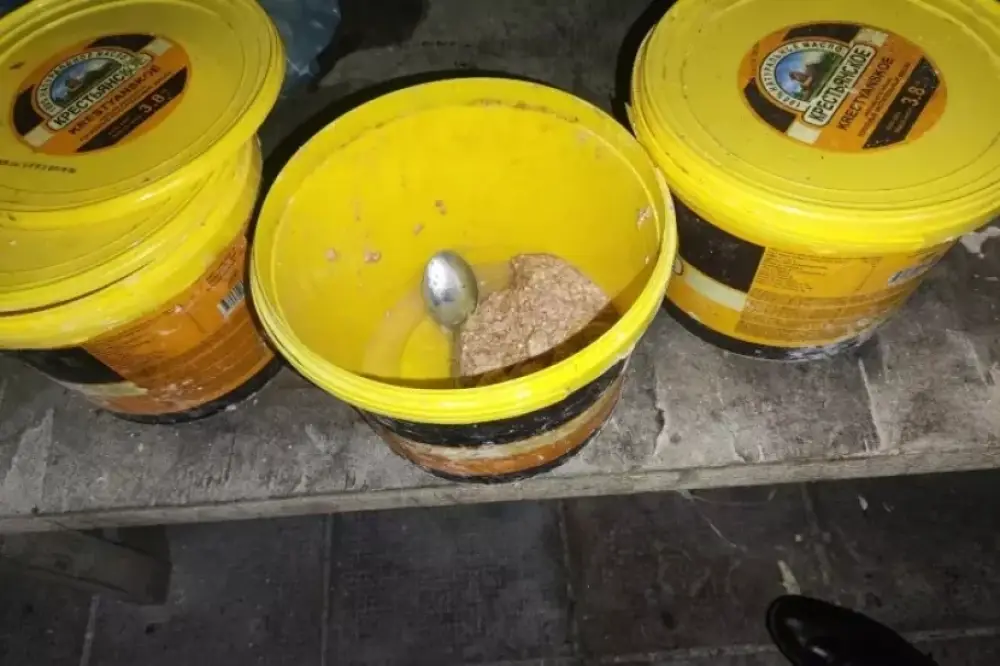 Bakıda at ətindən qutab satılıb - Video 