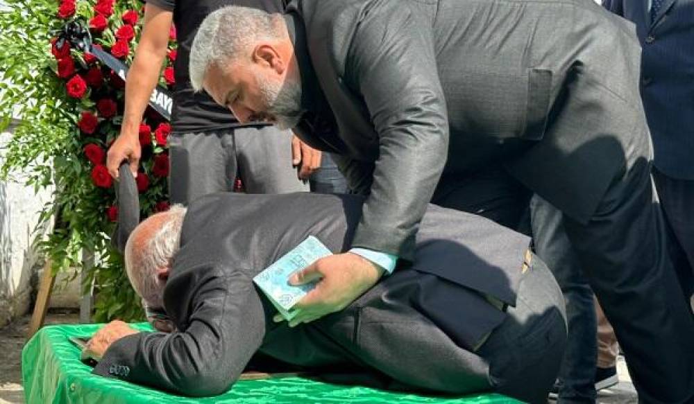 Rusiyada amansızlıqla öldürülən qardaşlar dəfn edildi