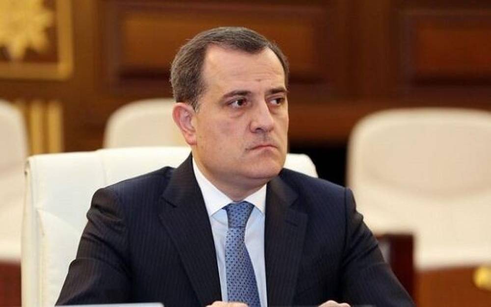 Ceyhun Bayramov çex həmkarı ilə telefon danışığı apardı