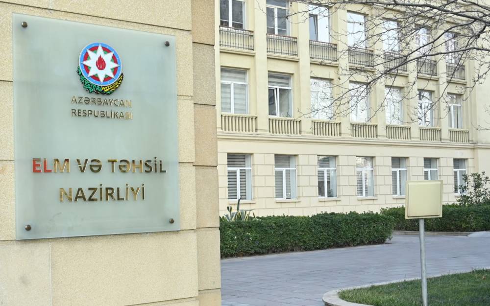 Azərbaycanda rus dilində tədris dayandırılacaq? - Rəsmi açıqlama