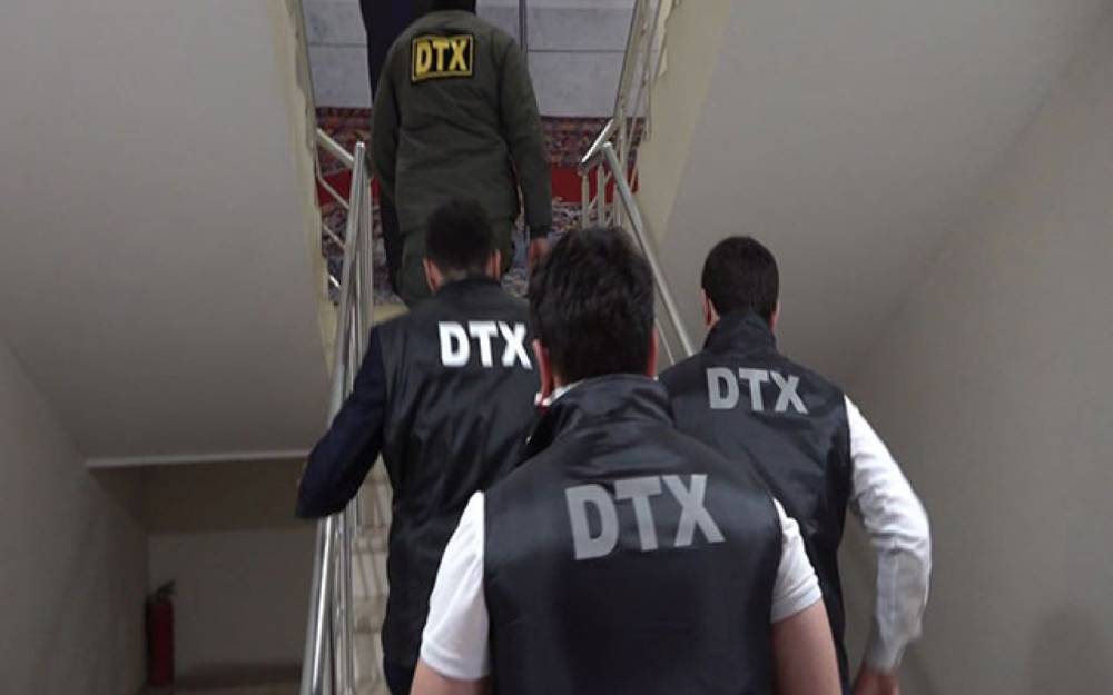DTX imtahanlarda fırıldaqçılıq edən şəbəkə təşkilatçılarını saxladı