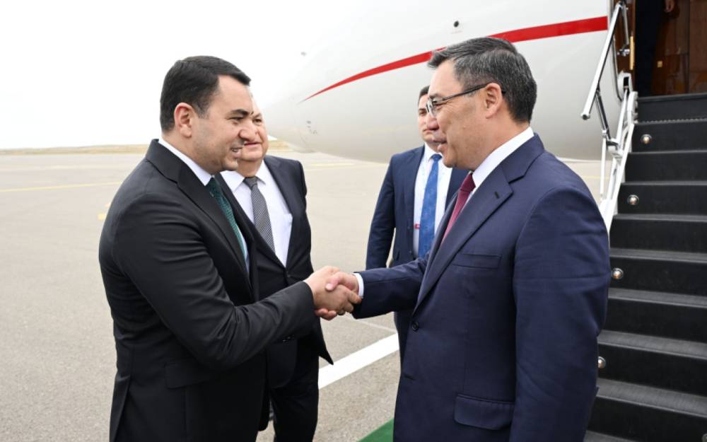Qırğızıstan Prezidenti Azərbaycana gəldi 