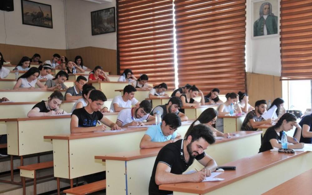 Universitetlərdə təhsil haqları artırılacaq? - Rəsmi açıqlama
