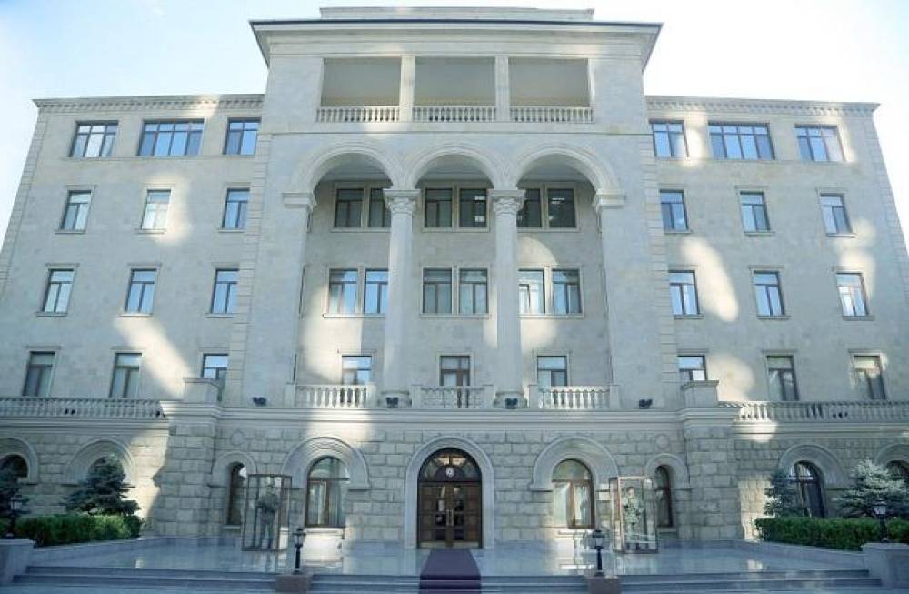HHQ və XTQ komandanları təltif olundu