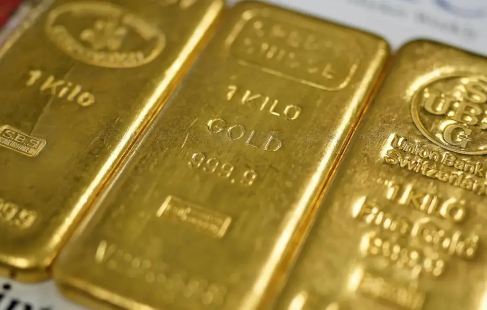 Qızılın qiyməti 4200 dolları ötdü