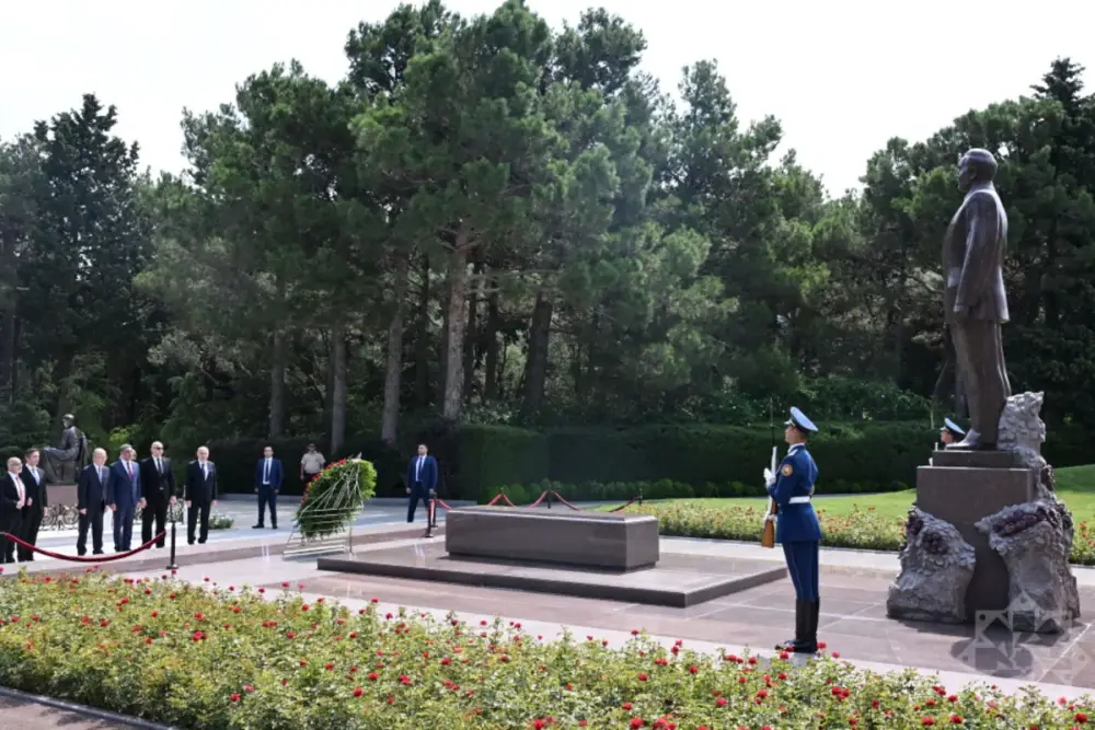 Fələstinin Baş naziri Fəxri xiyabanı ziyarət edib