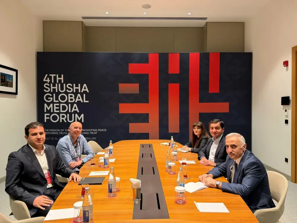 Hikmət Hacıyev Şuşada qlobal rəqəmsal platformaların nümayəndələri ilə görüşüb