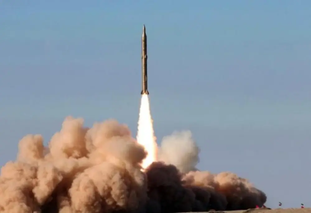 İran raketi Microsoftun binasına ziyan vurdu