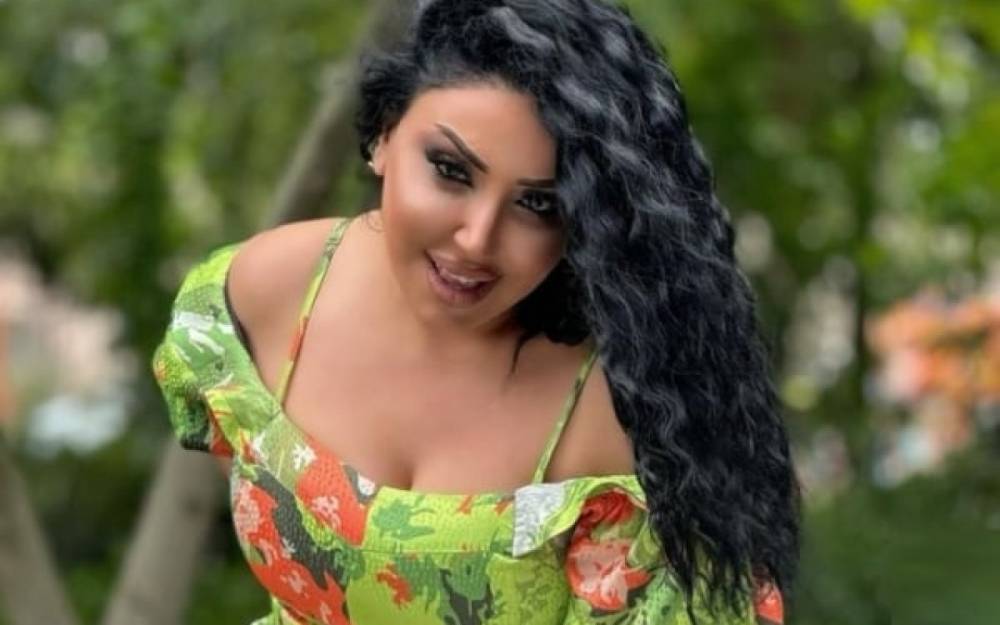 Kəmalə Günəşli mikrofonla toy sahibini təhqir edib, bakal atdı