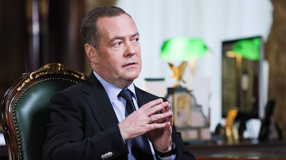"İran və İsrail nüvə proqramında birgə əl çəkməlidirlər" - Medvedev