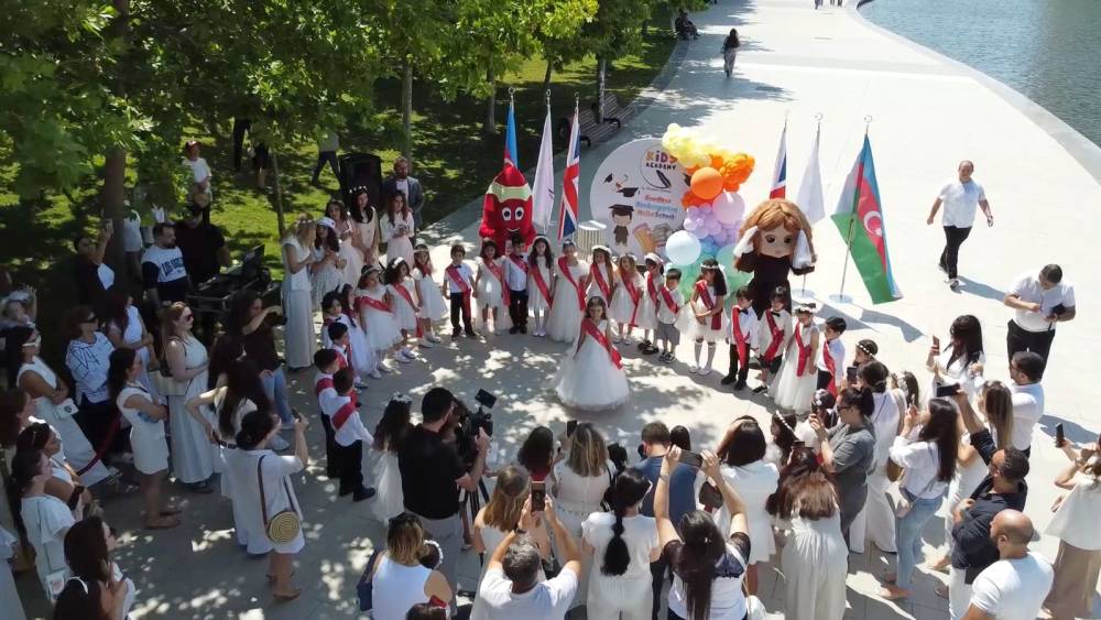 “Kids Academy by British School” Körpələr Evi-Uşaq Bağçasında “Məzun günü” keçirilib