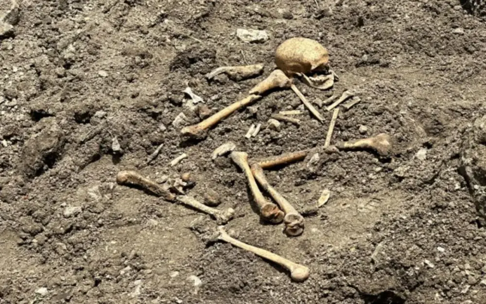 Ağdamda qazıntı zamanı insan skeletinə bənzər qalıqlar aşkarlandı