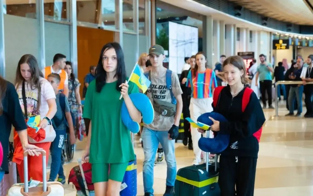 Daha bir qrup ukraynalı uşaq Azərbaycana gətirilib