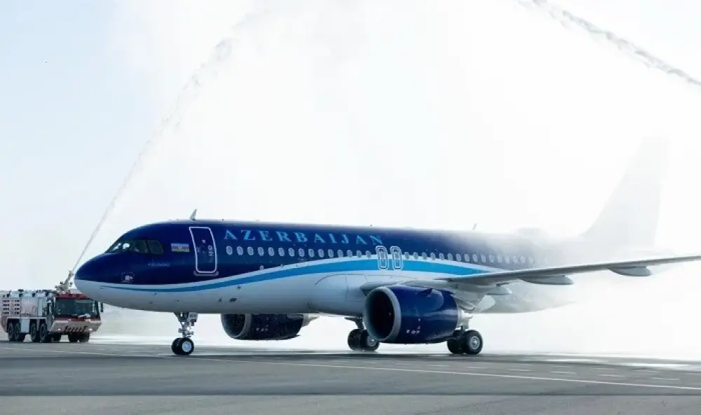 AZAL-ın aldığı yeni təyyarənin təqdimat mərasimi keçirilir