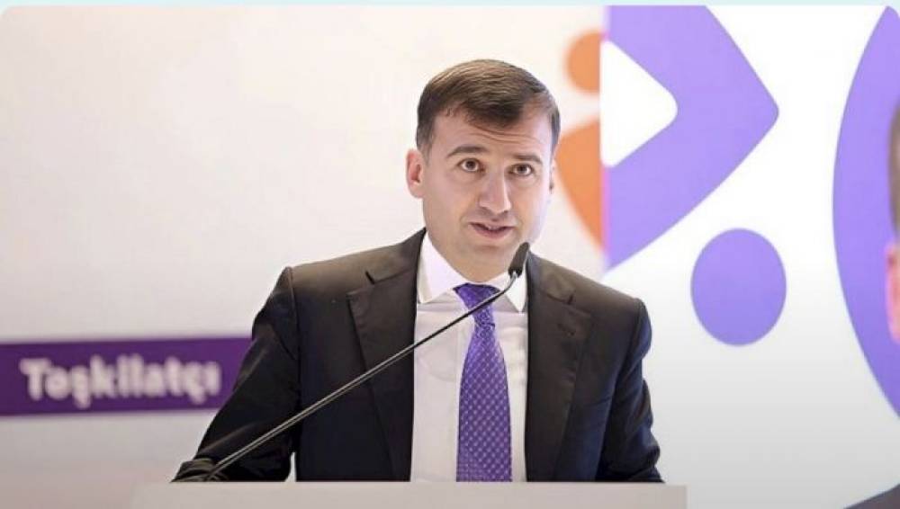 Azər Mursaqulov idarə rəisini işdən çıxardı