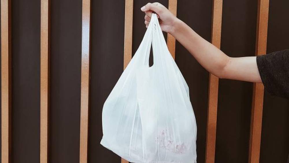 İran-İraq müharibəsi Yaponiyada plastik torba böhranına səbəb oldu