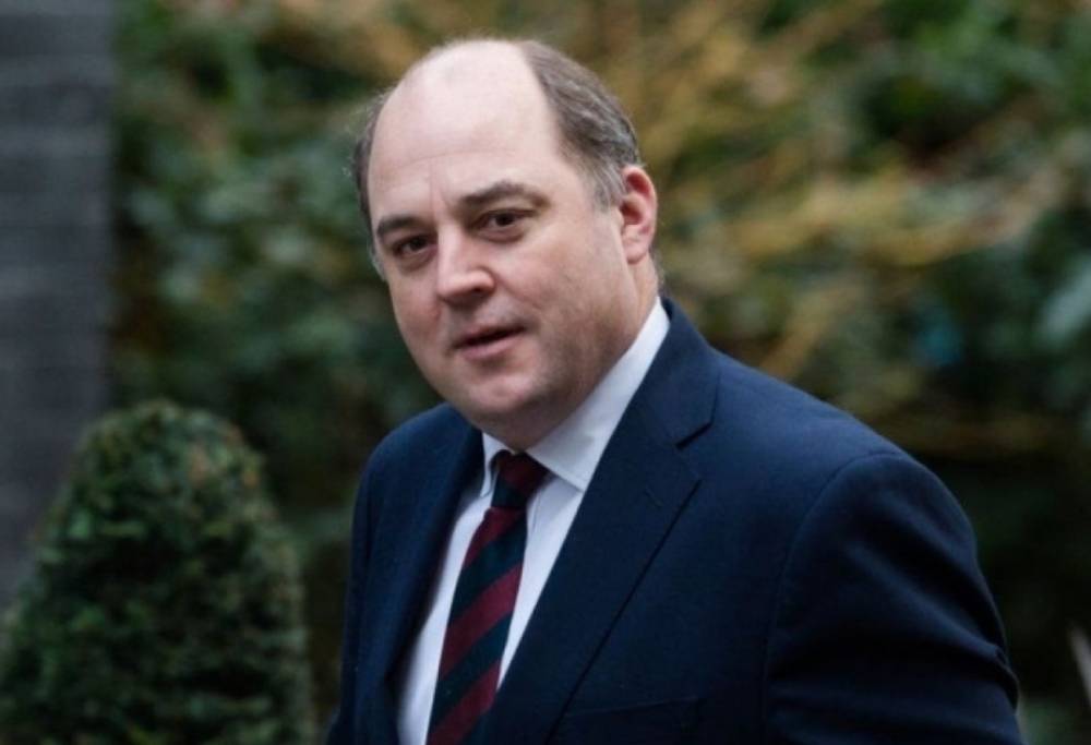 Britaniyanın sabiq naziri terrorçuluqda ittiham edildi