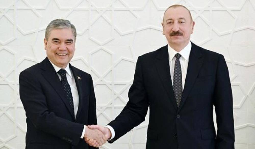 Əliyev Berdiməhəmmədovla telefon danışığı apardı