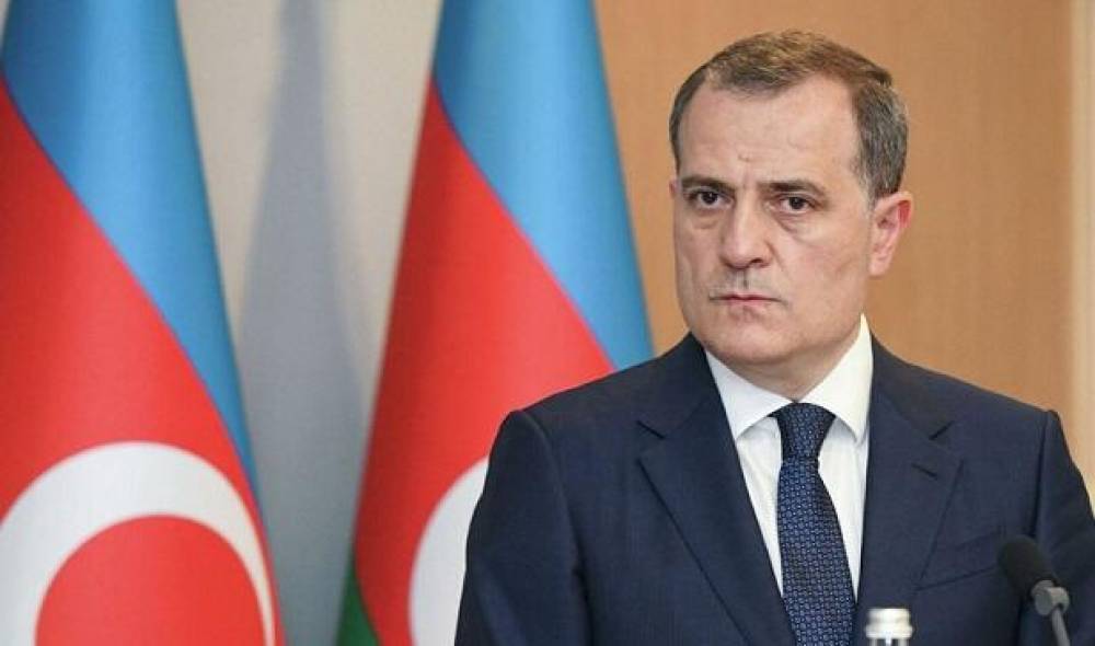 Bayramov Azovda vurulan gəmilərdən danışdı